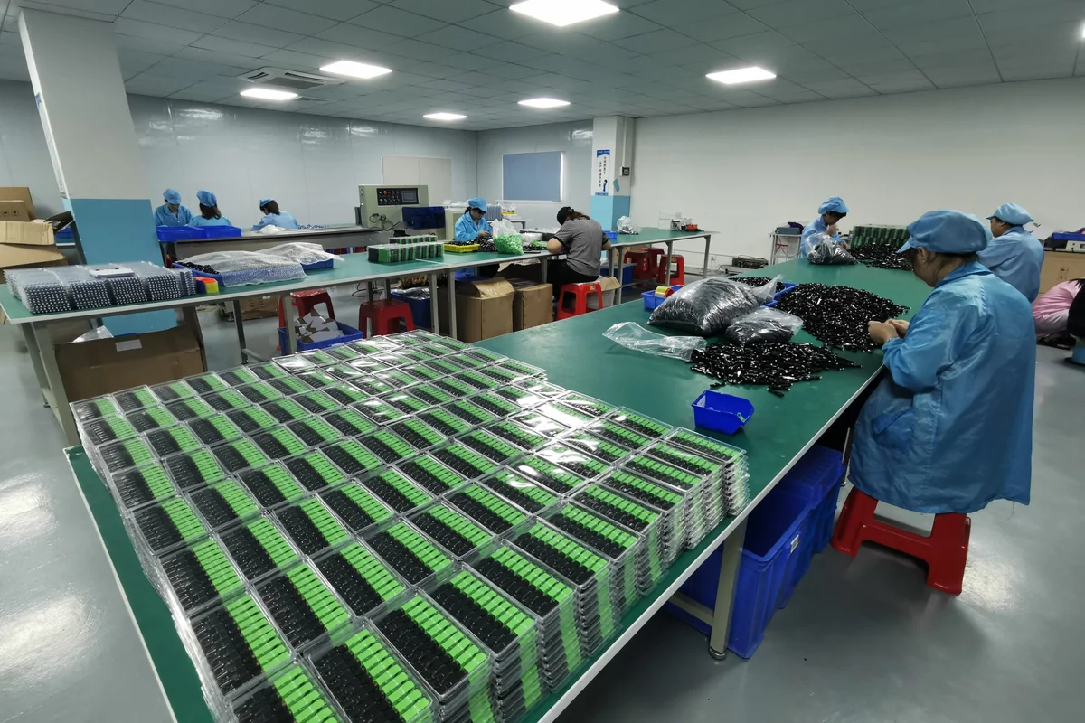 Fiber optic fast connector production and assembly workshop at NetLast